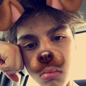 Meet your Posher, Logan