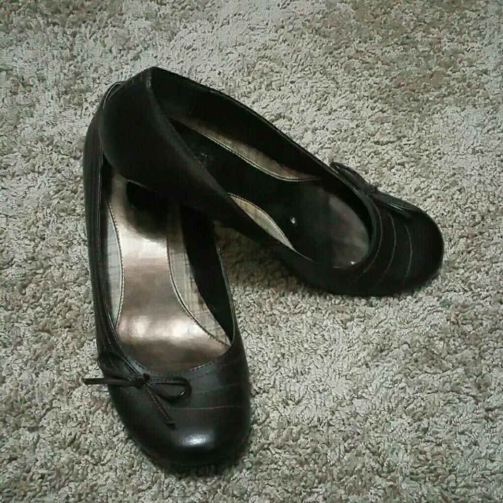 Mudd short heels