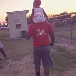 Meet your Posher, Ezell