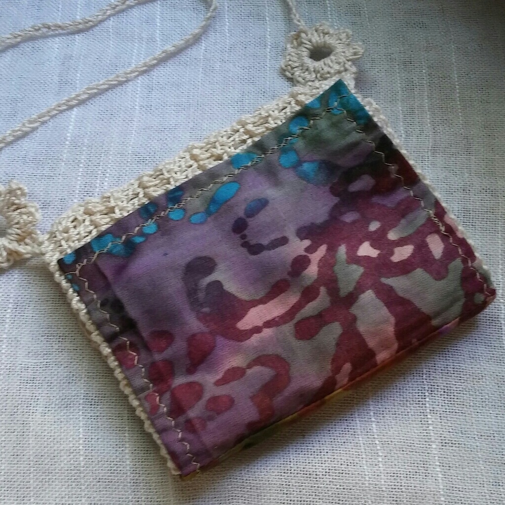 Reversible Crochet Mini-Purse - Picture 2 of 4