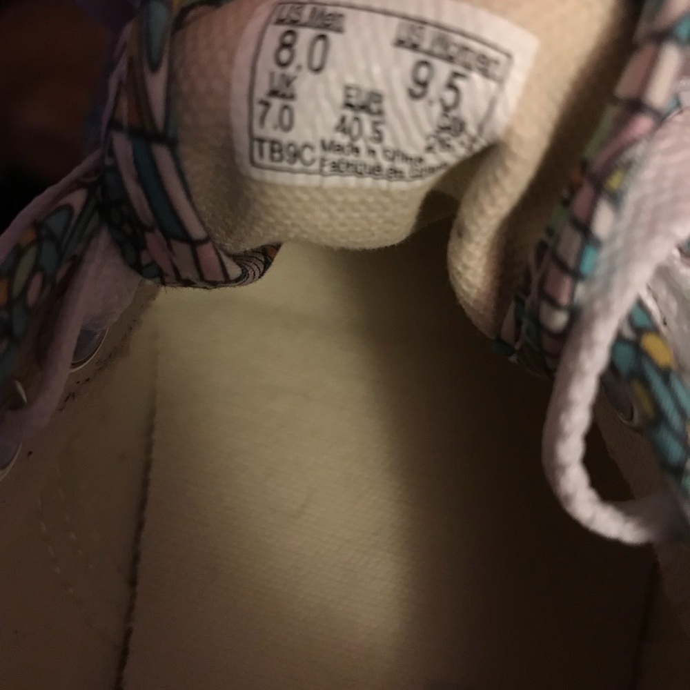 Vans - Picture 4 of 4