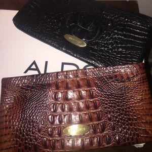 AUTHENTIC BRAHMIN clutches 🖤