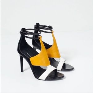 Zara Wraparound Sandal 7.5 US