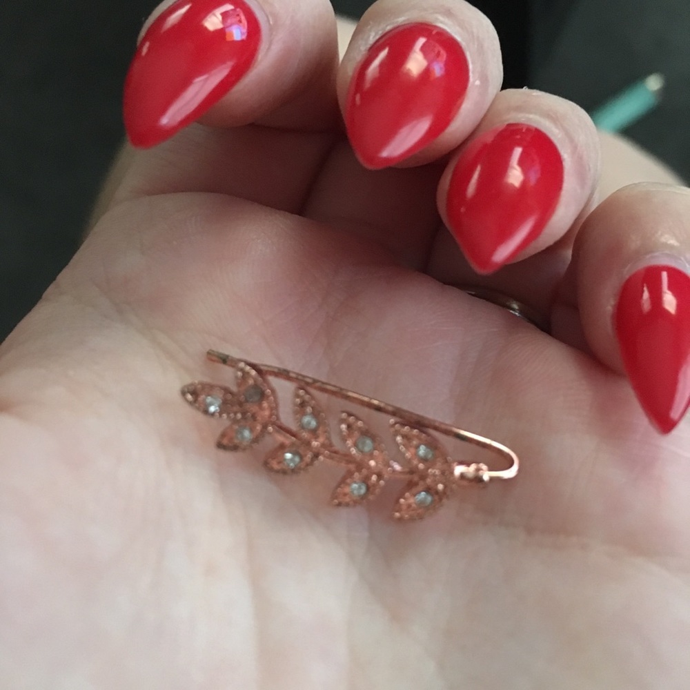 Earring - Picture 3 of 3