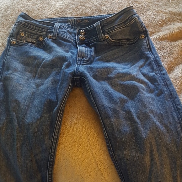 Jeans - Picture 2 of 3