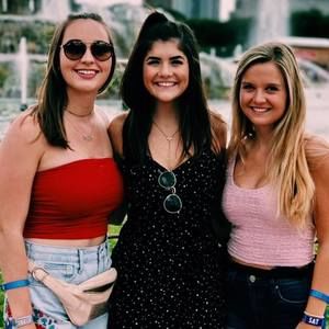 Meet your Posher, Caroline