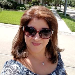 Meet your Posher, Maribel