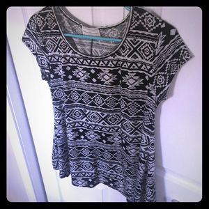 🔳Geometric black&white print T-shirt🔲