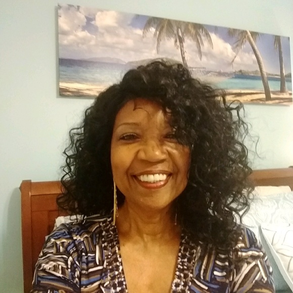 Meet your Posher, Diana - Picture 1 of 1