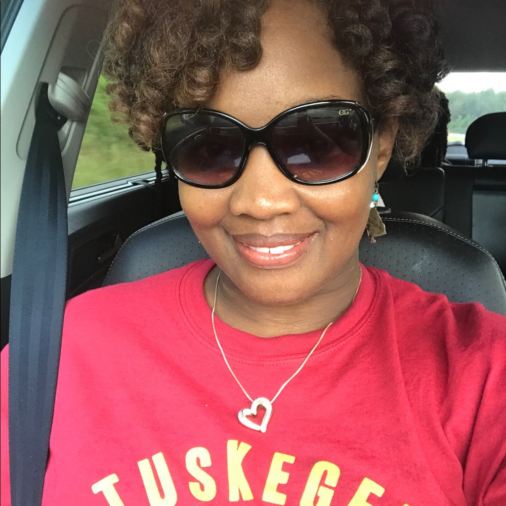Meet your Posher, Kimberly