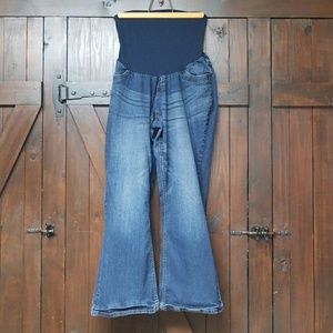 Maternity jeans plus size