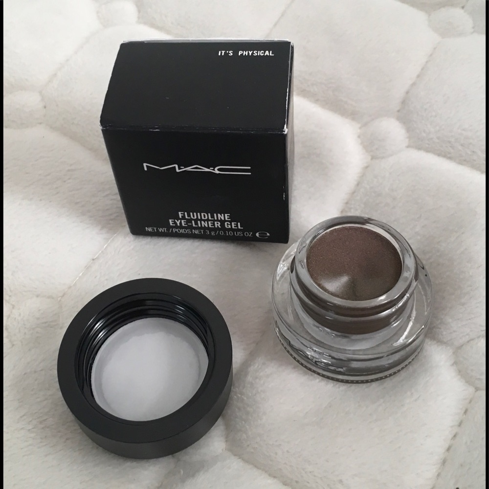 MAC Fluidline Eye Liner Gel in It's Physical