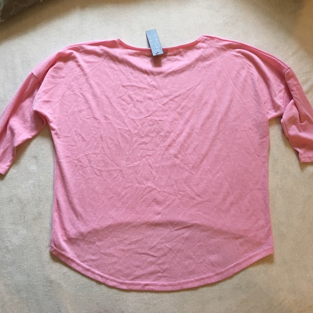 💗NWT top💗 - Picture 3 of 4