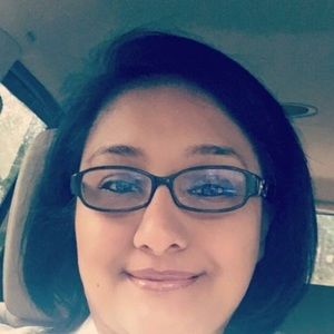 Meet your Posher, Dalia