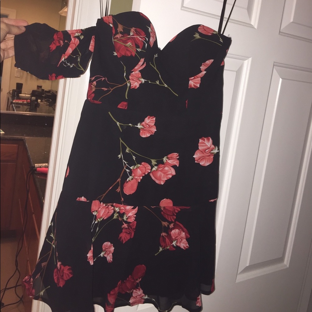 Hello Molly off the shoulder floral dress