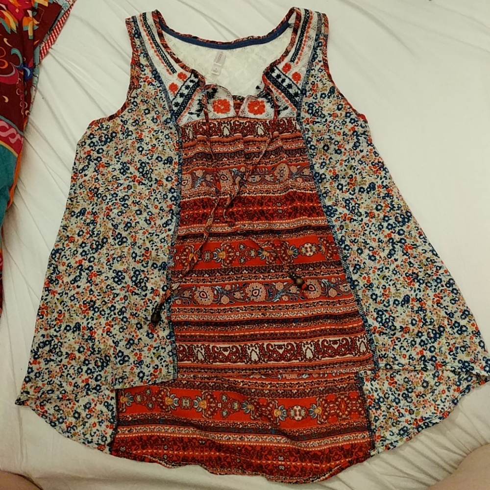 PATTERNED TOP