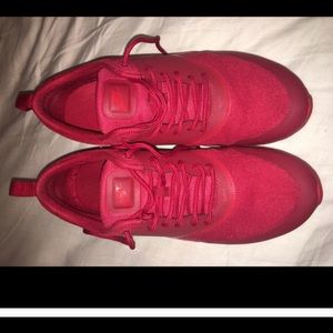 Nike red air max Thea 81/2