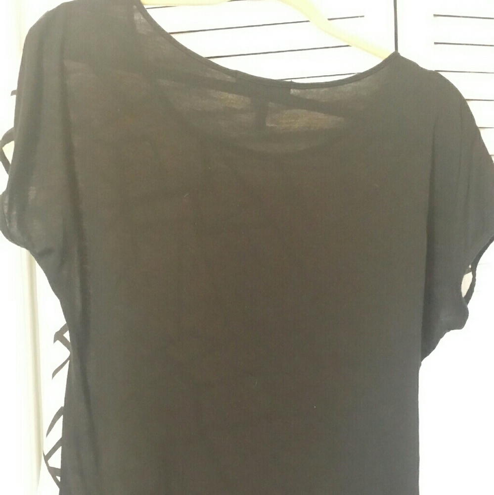 Womans Top - Picture 4 of 5
