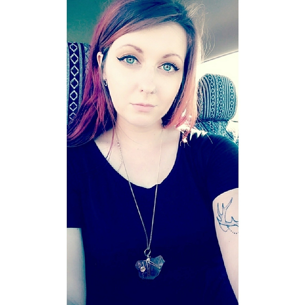 Meet your Posher, Amanda