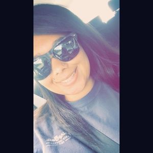 Meet your Posher, Samara