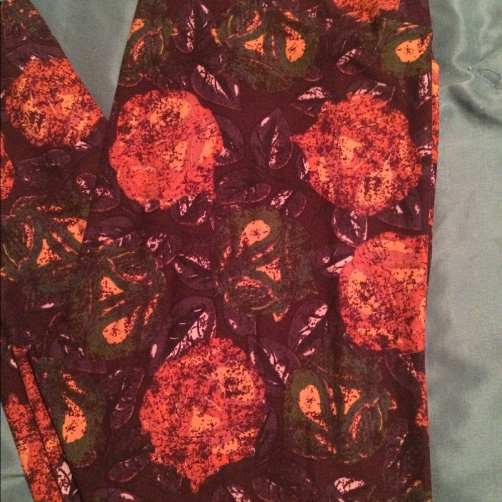 BNWOT LuLaRoe TC Leggings