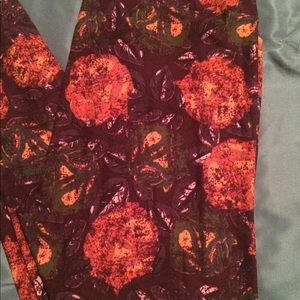 BNWOT LuLaRoe TC Leggings