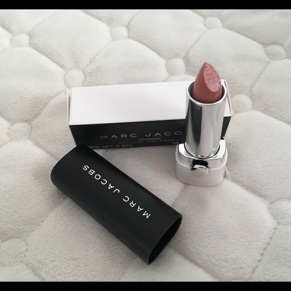 Marc Jacobs Matte Lip Gel in Pout