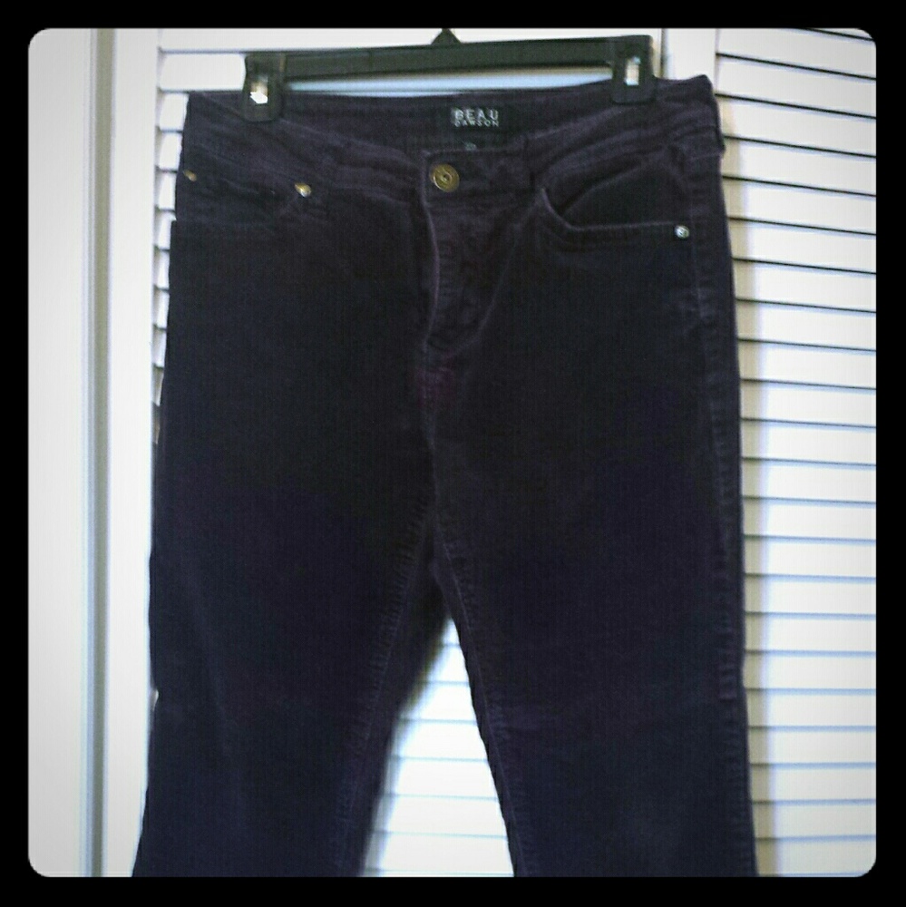 Woman's Pants - Picture 2 of 5
