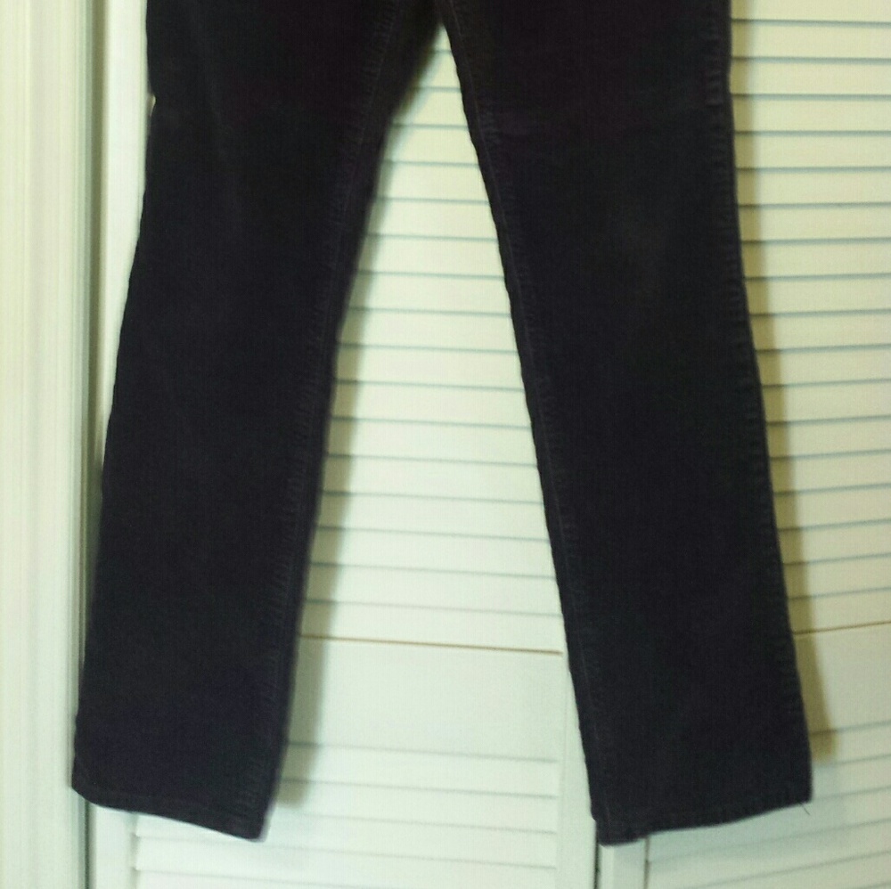 Woman's Pants - Picture 5 of 5