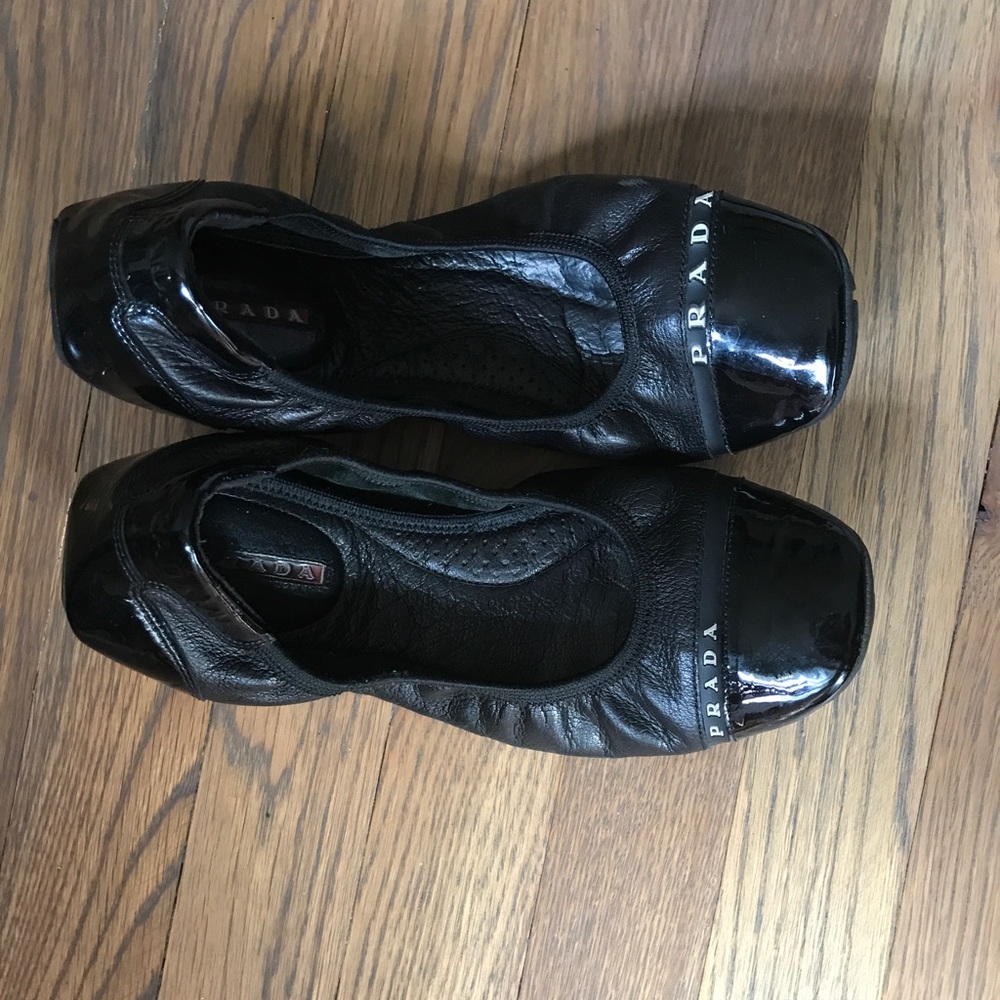 Prada ballet flats Prada shoes size 5.5 grt cond