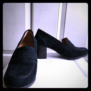 Bass black suede leather loafer heels