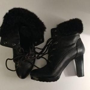 Fashion boots with faux fur