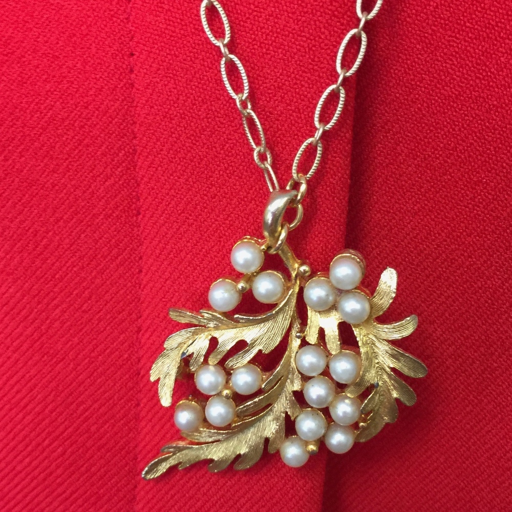 Antique Pearl Necklace, long gold chain, brooch