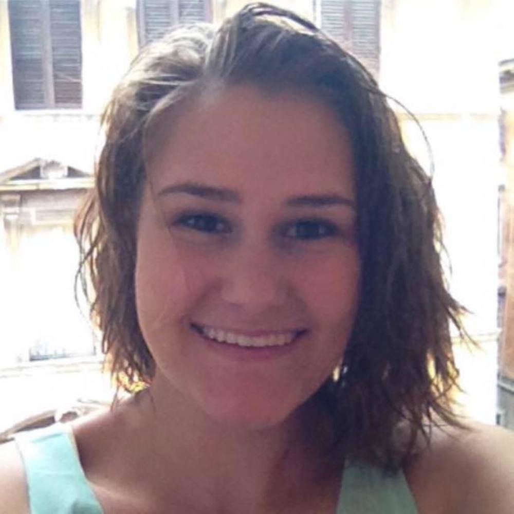 Meet your Posher, Julia