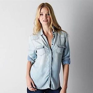 Nordstrom's Rubbish Chambray Shirt Size Medium