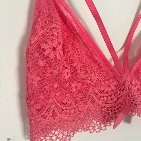 VS Coral Strappy Lace Bralette - Picture 3 of 5