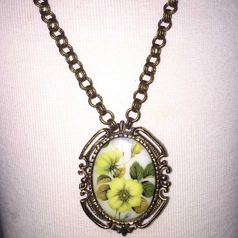 Antique Necklace, Vintage Pendant, floral, brooch