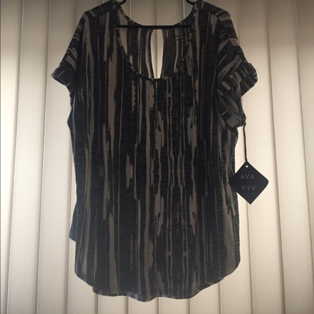 Shirt stretchy material never worn