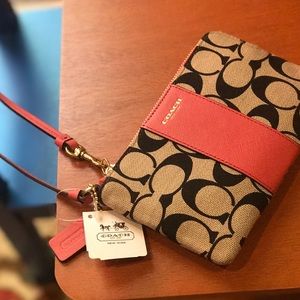 Coach wristlet NWT