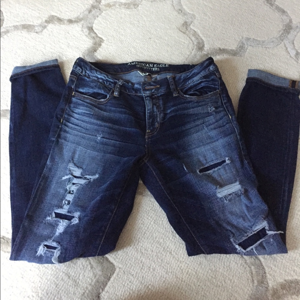 American eagle super stretch ripped jeans