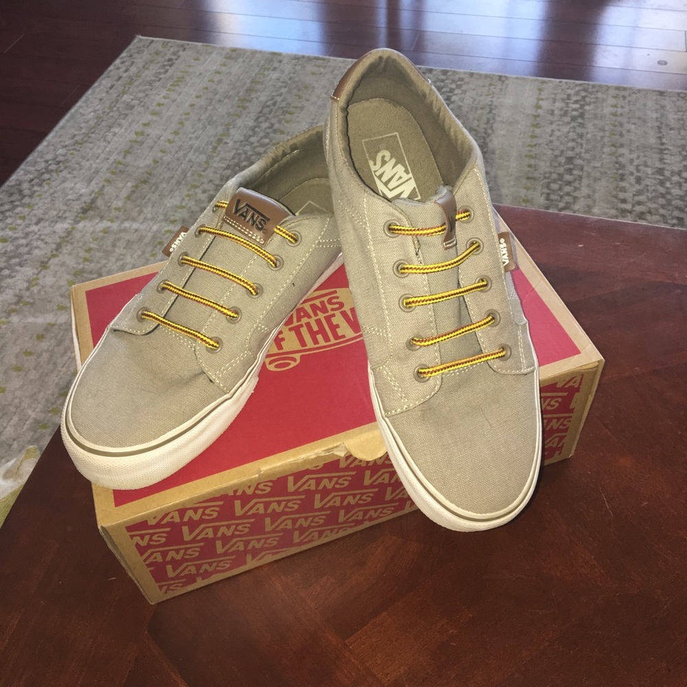 Like new canvas Vans