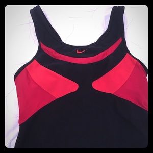 Nike running top