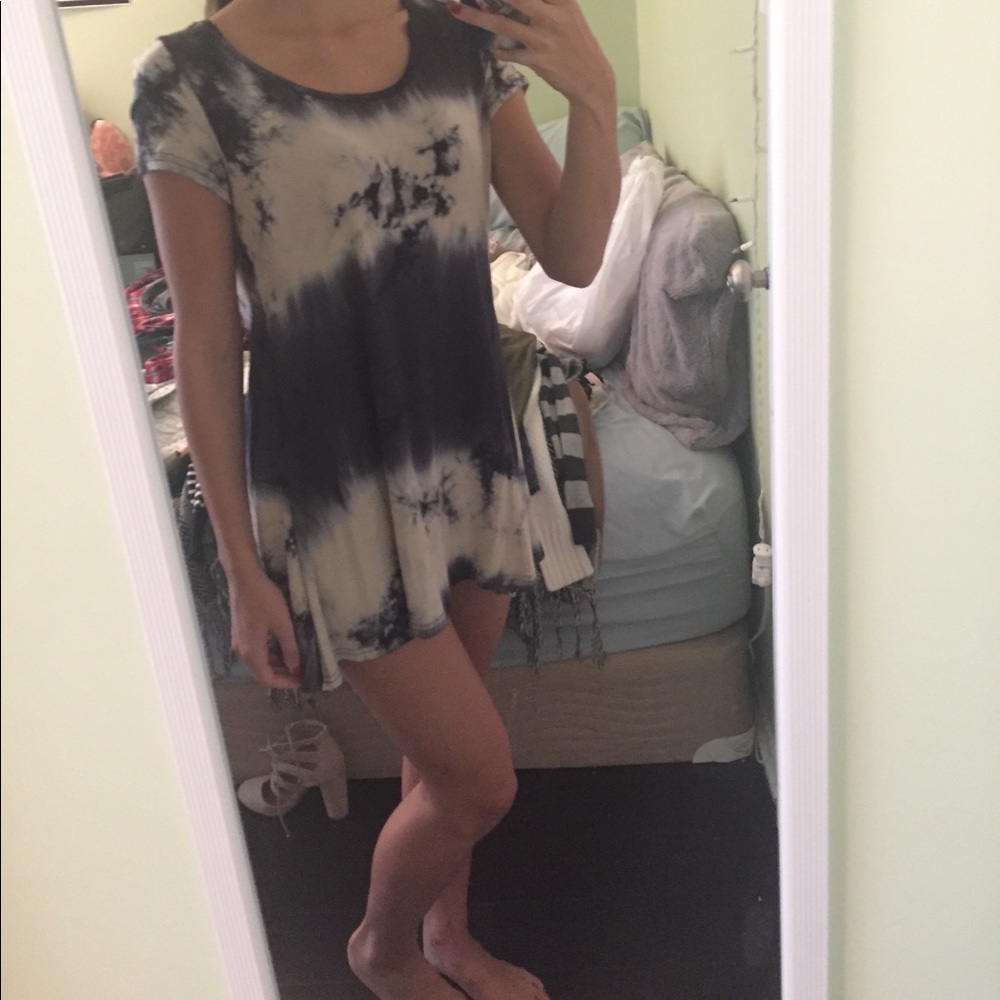 Tie die top with open back