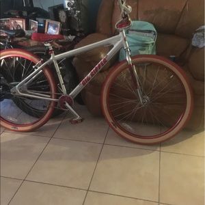 Meet your Posher, Adan