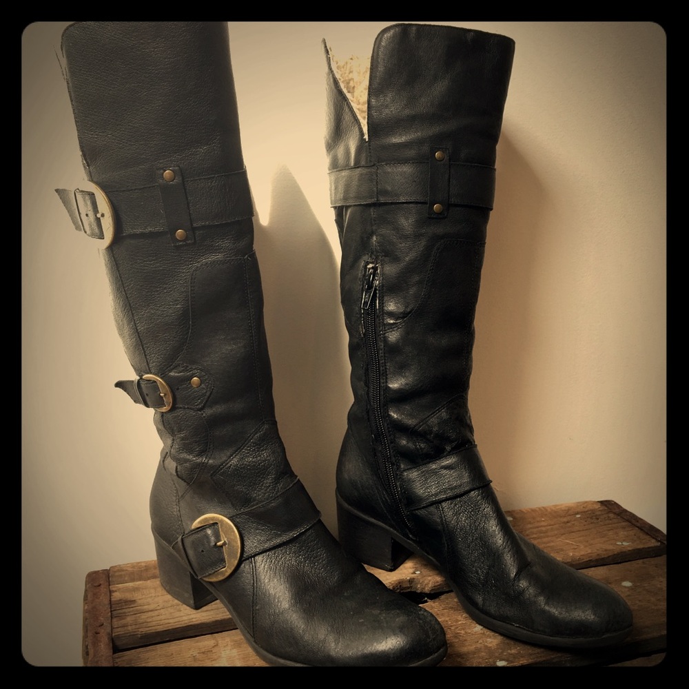 Diba Knee-high Fleece-lined Leather Winter Boots