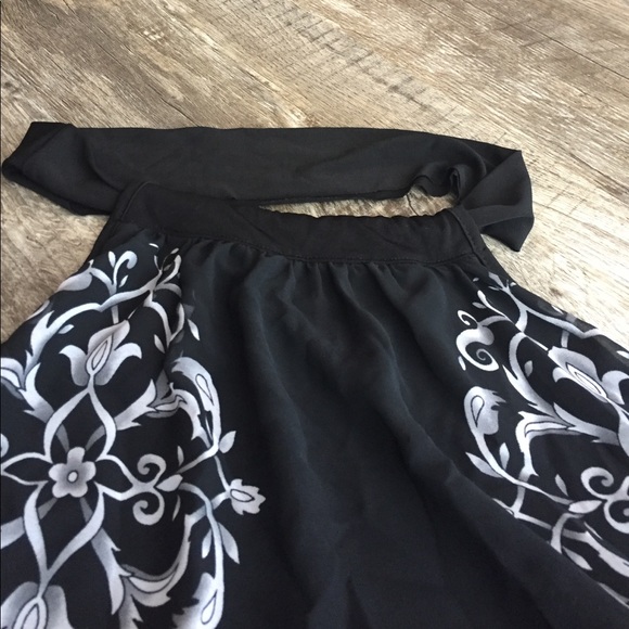 Vanity blouse top used - Picture 2 of 3