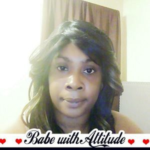 Meet your Posher, Tee