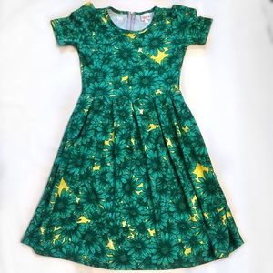 💚 Lularoe Floral Amelia Dress ~ green flowers 💚