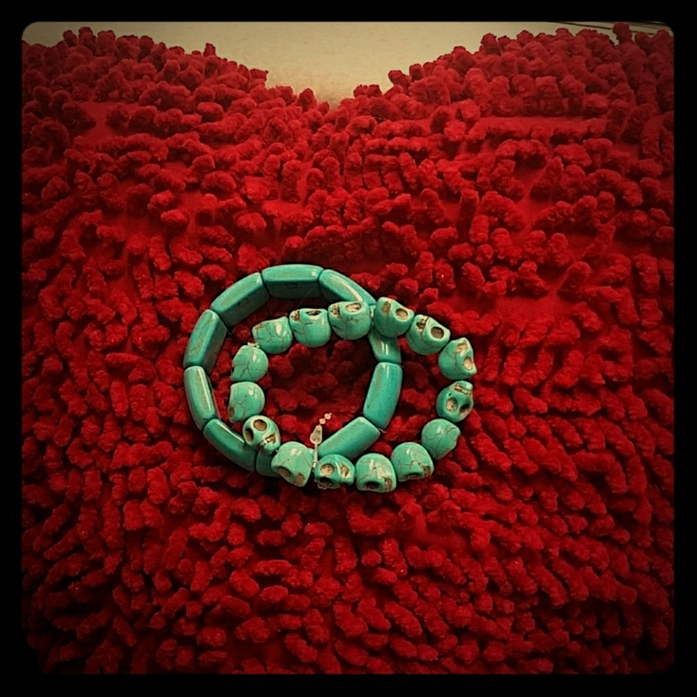 Turquoise stone skull bracelet set