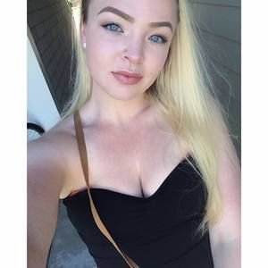 Meet your Posher, Salena